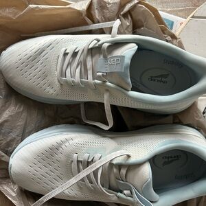 Dansko Womens Light Gray Athletic Shoes